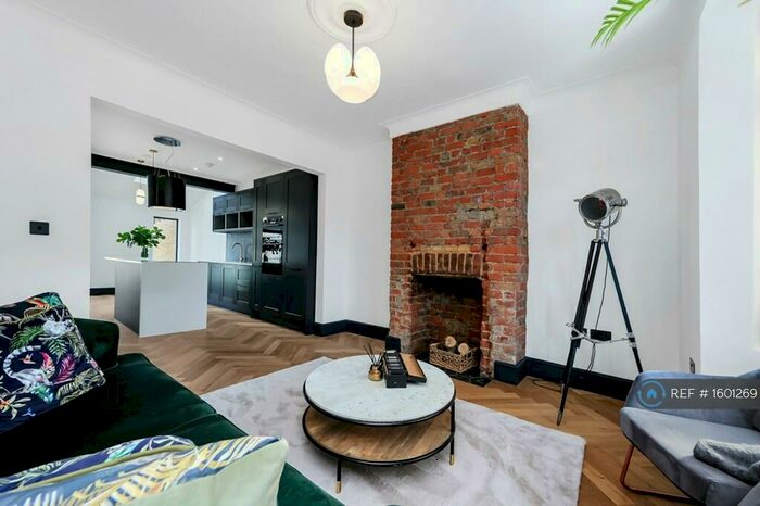 3 Bedroom Terraced House To Rent In Salisbury Avenue, Colchester, CO3