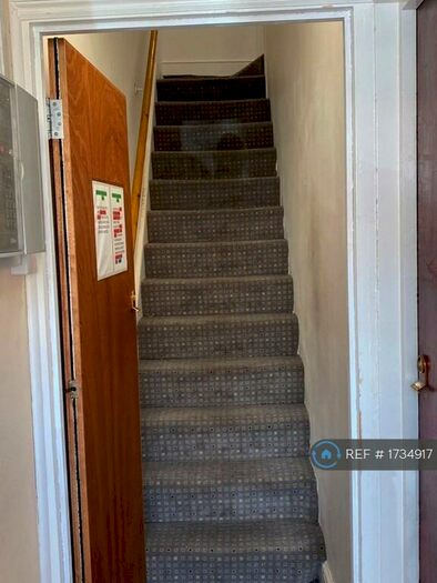 Studio To Rent In Walthamstow, London, E17 - Photo 2