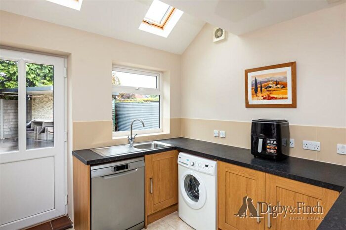 4 Bedroom Detached House For Sale In Vicarage Lane, Radcliffe-On-Trent, Nottingham, NG12
