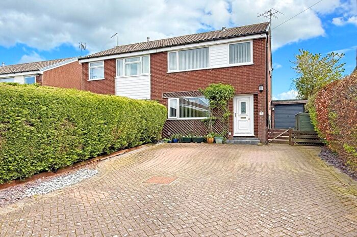 3 Bedroom Semi Detached House For Sale In Chaucer Green, Harrogate, HG1