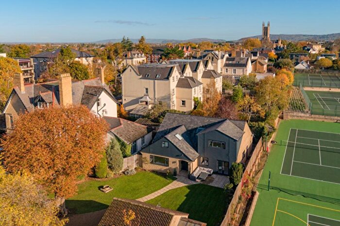 5 Bedroom Detached House For Sale In Christchurch Road, Cheltenham, GL50
