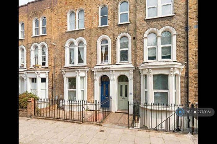 2 Bedroom Flat To Rent In Dunlace Road, London, E5