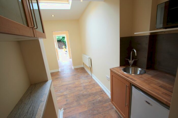 Studio To Rent In Beckford Road, Croydon, CR0