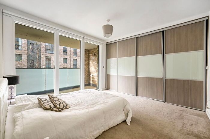 1 Bedroom Flat To Rent In Cambridge Avenue, Kilburn Park, NW6