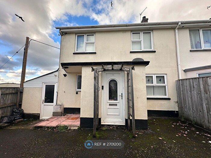 4 Bedroom Semi Detached House To Rent In Pynes Lane, Bideford, EX39