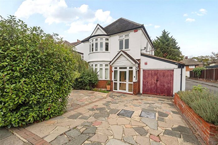 3 Bedroom Detached House For Sale In Coniston Road, Bromley, BR1