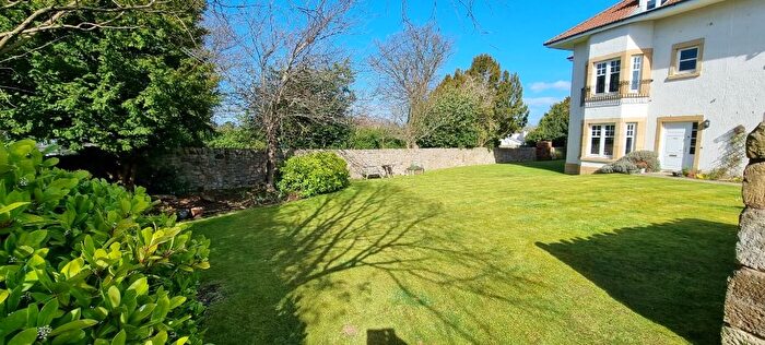 2 Bedroom Flat To Rent In Cramond Road North, Cramond, Edinburgh, EH4