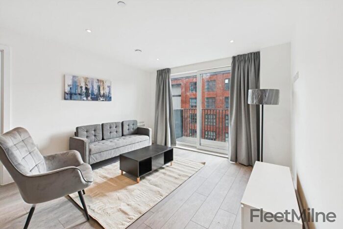 2 Bedroom Apartment To Rent In The Burj, Green Street, Birmingham, B12