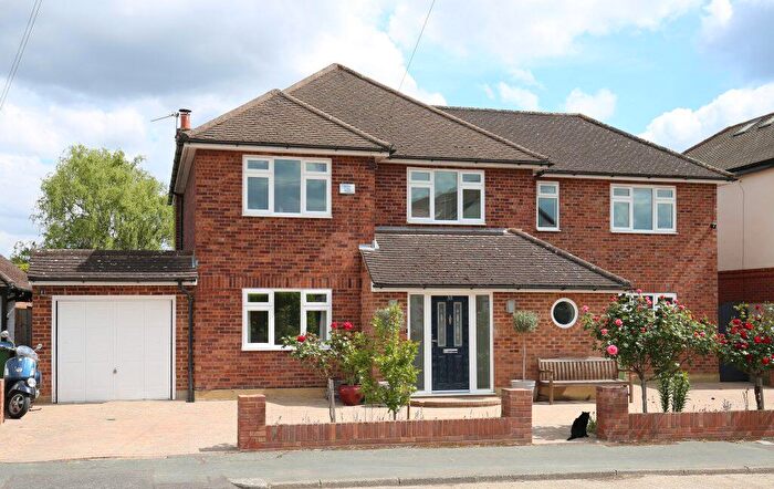 4 Bedroom Detached House For Sale In Bedroom Detached Family Home, KT8