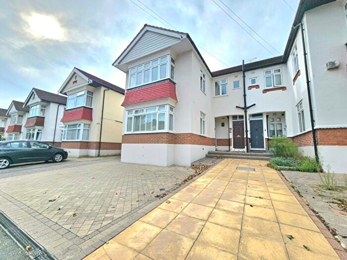 2 Bedroom Maisonette To Rent In Repton Drive, Romford, Essex, RM2
