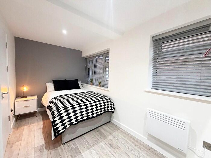 Studio To Rent In Cotton Road, Potters Bar, Hertfordshire, EN6