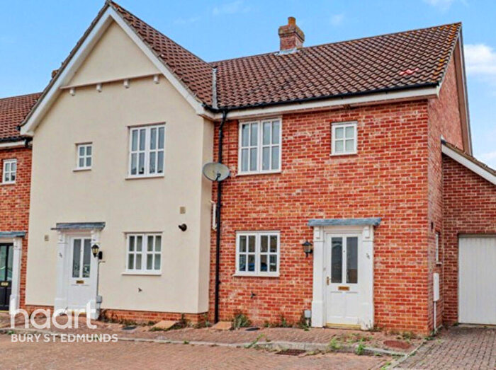 3 Bedroom End Of Terrace House For Sale In Daisy Avenue, Bury St Edmunds, IP32