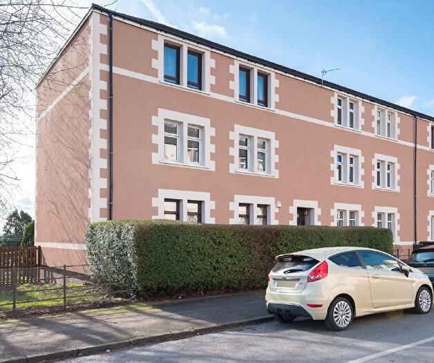 2 Bedroom Flat To Rent In Arklay Terrace, Dundee, Angus, DD3