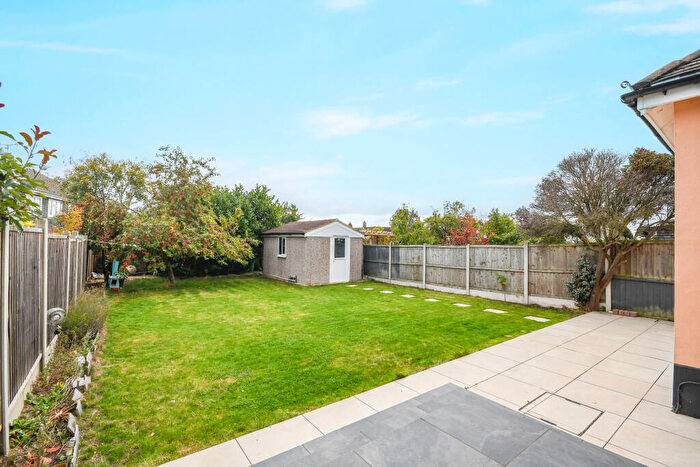 3 Bedroom Bungalow For Sale In Pentland Avenue, Chelmsford, CM1