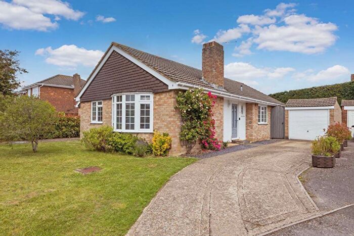 3 Bedroom Bungalow For Sale In Brompton Drive, Off Cranbrook Drive, Maidenhead, Berkshire, SL6