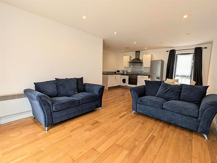 2 Bedroom Flat To Rent In Leeds Street, Liverpool, L3