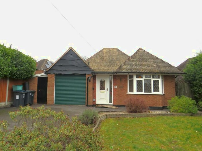 2 Bedroom Detached Bungalow To Rent In Hillside Road, Four Oaks, B74