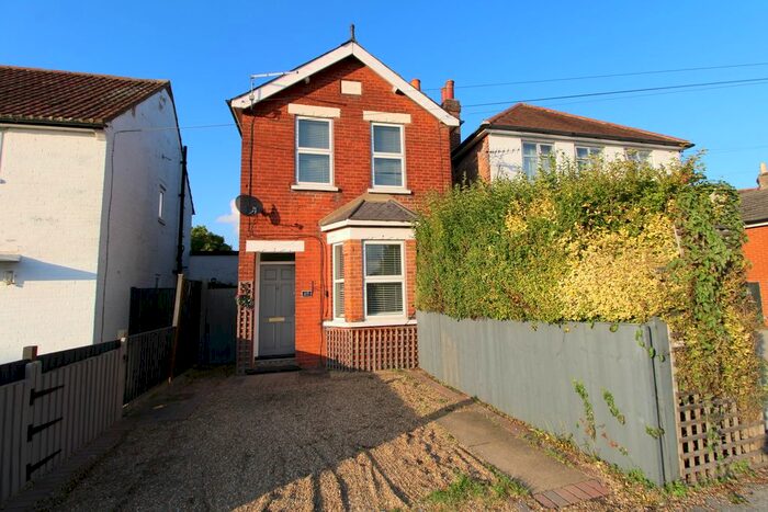 2 Bedroom Detached House To Rent In Feltham Road, Ashford, TW15