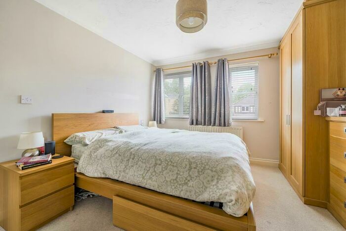 5 Bedroom Detached House To Rent In Neuman Crescent, Bracknell, RG12