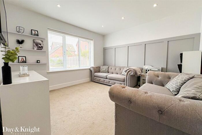 3 Bedroom Terraced House For Sale In Kestrel Close, Harleston, IP20