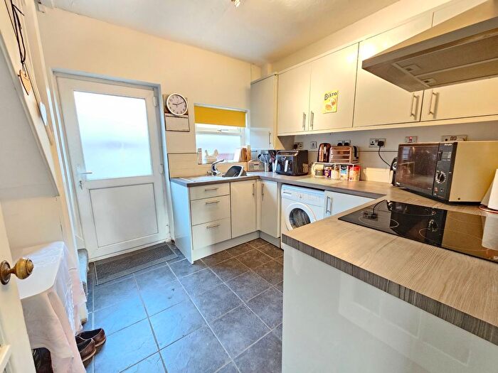 2 Bedroom Terraced House For Sale In Bromsgrove Road, Droitwich, Worcestershire, WR9