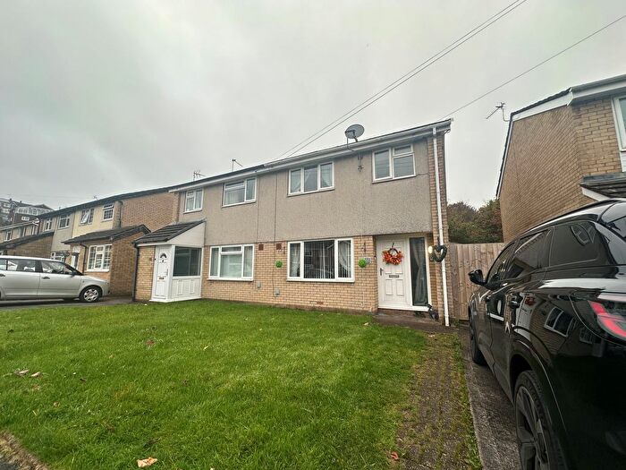 3 Bedroom Semi-Detached House To Rent In Clos Leland, Llantrisant, Pontyclun, CF72