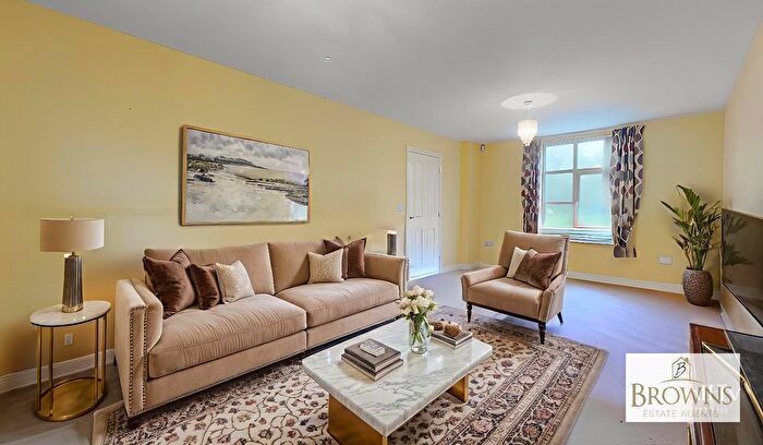 4 Bedroom Detached House For Sale In King George Road, South Shields, NE34