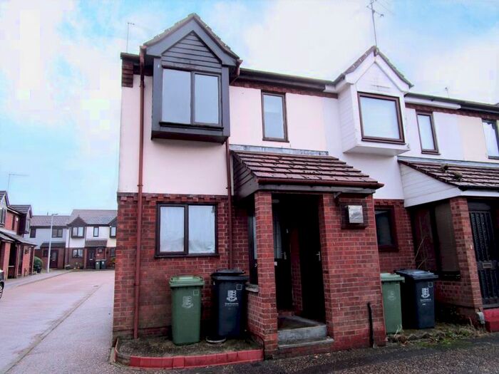2 Bedroom Terraced House To Rent In Hingley Close, Gorleston, Great Yarmouth, NR31
