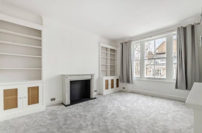 2 Bedroom Flat To Rent In Marloes Road, Kensington, London, W8