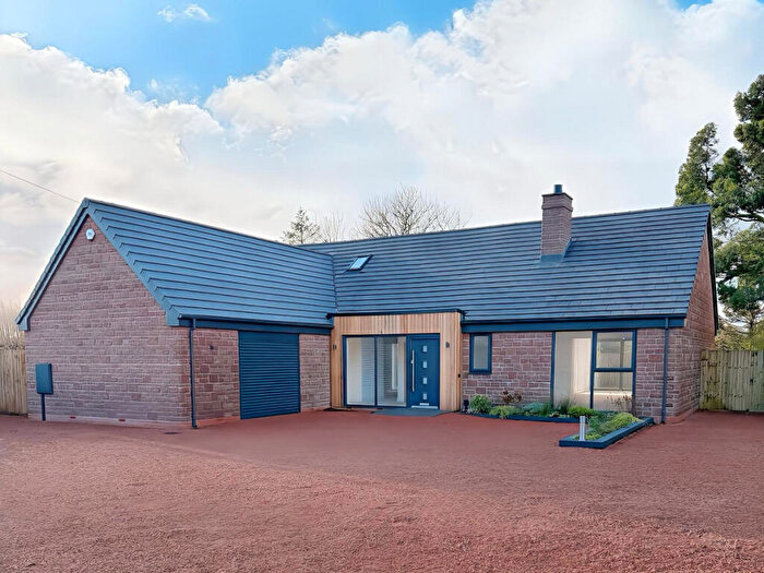 4 Bedroom Detached House For Sale In Raby Mere Road, Wirral, CH63