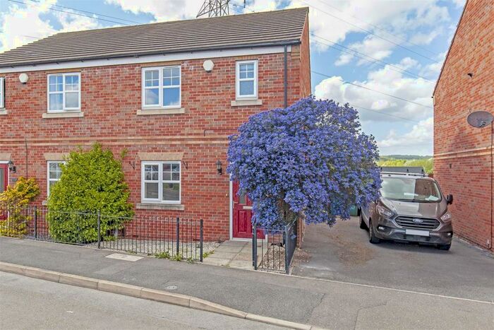 3 Bedroom Semi-Detached House To Rent In Station Road, Hollingwood, Chesterfield, S43