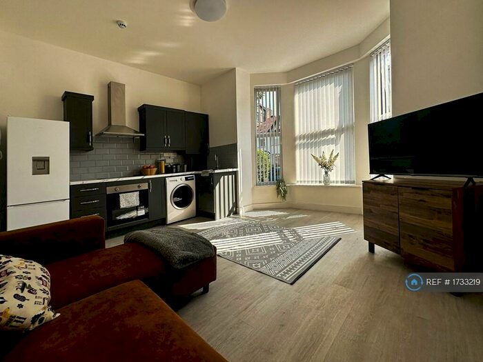 2 Bedroom Flat To Rent In Balmoral Road, Liverpool, L6