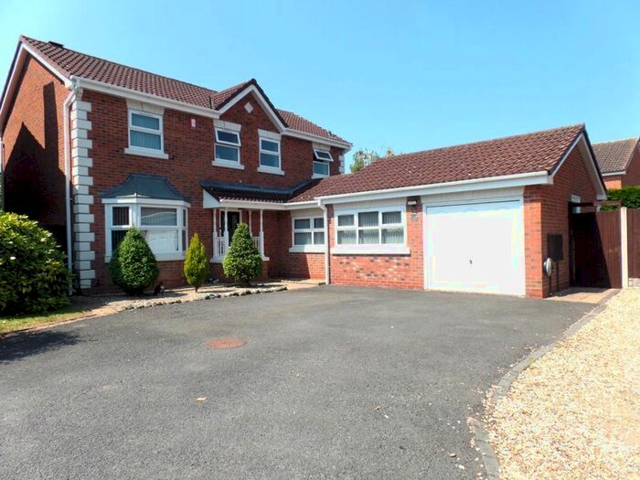 5 Bedroom Detached House To Rent In Halcyon Court, Muxton, Telford, TF2