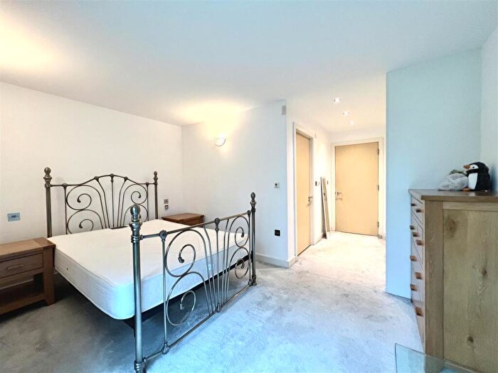 2 Bedroom Apartment To Rent In Riverside Lodge, Palatine Road, Manchester, M20