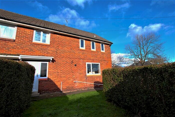 3 Bedroom Property To Rent In Brenkley Close, Dinnington, Newcastle Upon Tyne, NE13