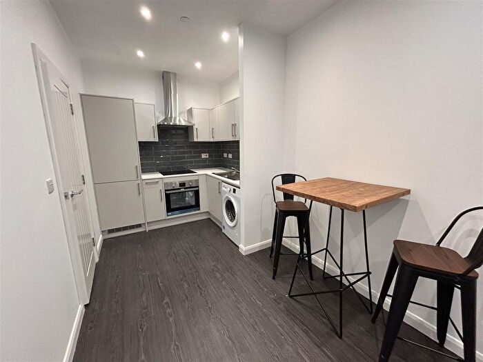 1 Bedroom Flat To Rent In Spectrum House, East Parade, Bradford, BD1