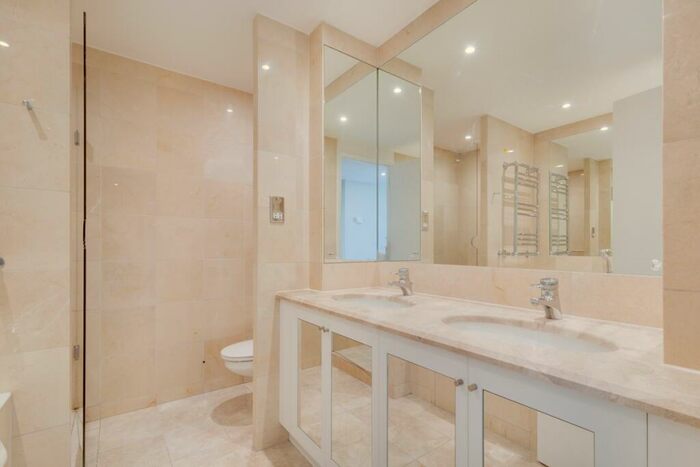 2 Bedroom Apartment To Rent In Westferry Circus, E14