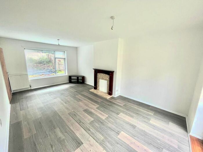 3 Bedroom Property To Rent In Hucknall Road, Nottingham, NG5