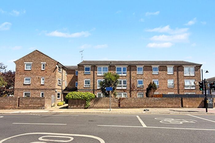 1 Bedroom Flat For Sale In Parnell Road, London, E3