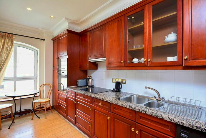 2 Bedroom Flat To Rent In Down Street, Mayfair, London, W1J