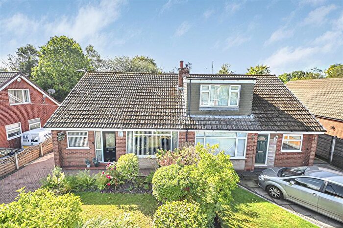 2 Bedroom Semi-detached House For Sale In Wensley Road, Lowton, WA3
