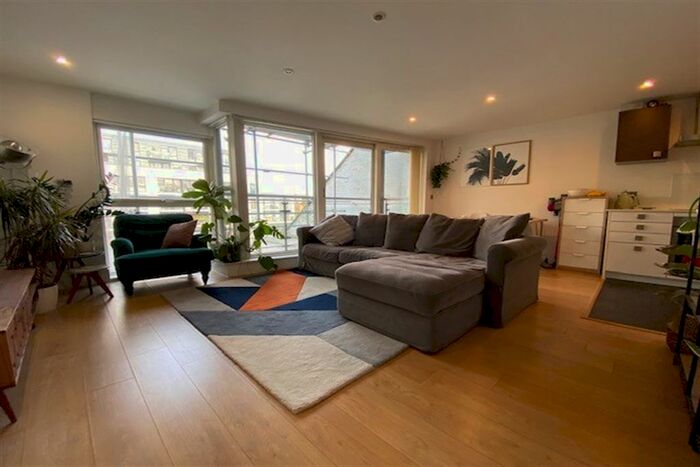 2 Bedroom Flat To Rent In Angel Wharf, Eagle Wharf Road, N1