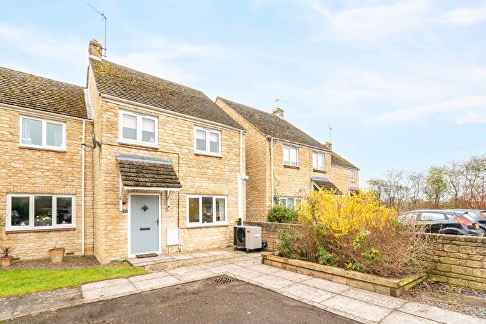 2 Bedroom Semi-Detached House For Sale In Meadow Way, Kingham, OX7