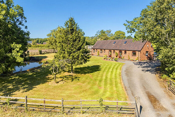 4 Bedroom Barn Conversion For Sale In Ashby Road, Boundary, DE11