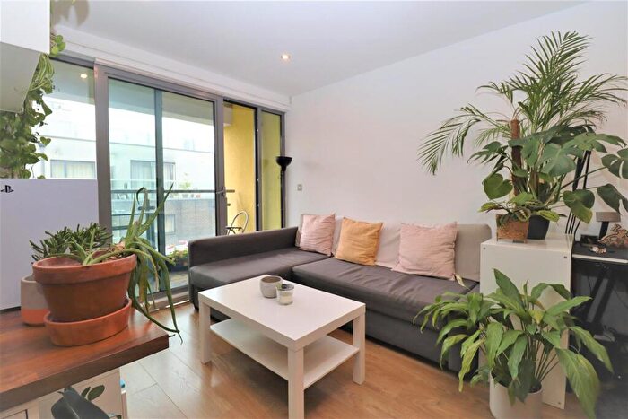 2 Bedroom Apartment To Rent In Diprose Court, London, E3