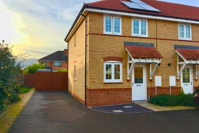2 Bedroom End Of Terrace House To Rent In Perkins Way, Beeston, Nottingham, NG9