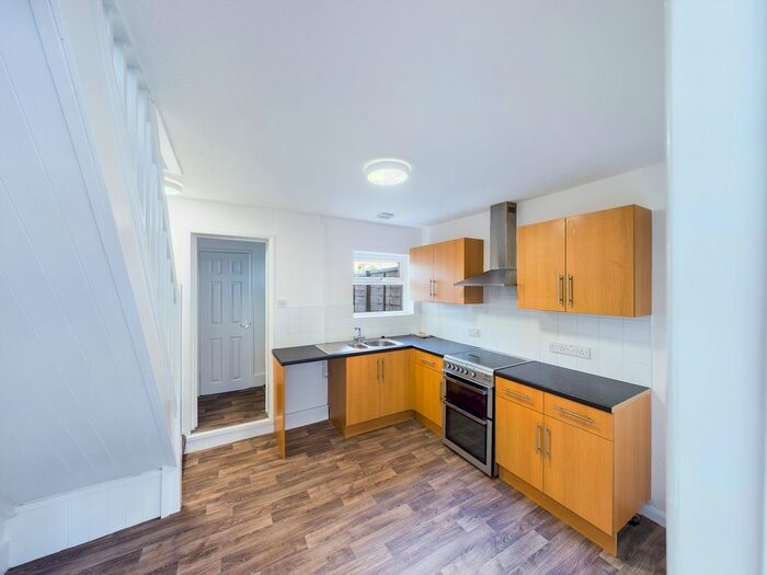 3 Bedroom Terraced House To Rent In Harwich Road, Colchester, CO4