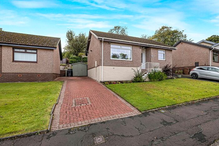 2 Bedroom Detached Bungalow For Sale In Duncarnock Crescent, Neilston, Glasgow, G78