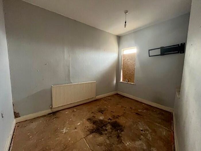 2 Bedroom End Of Terrace House For Sale In Chester Road, Blackpool, Lancashire, FY3