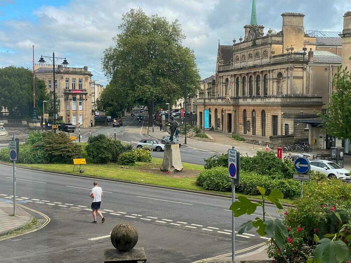 2 Bedroom Apartment To Rent In Richmond Hill, Clifton Bristol, BS8